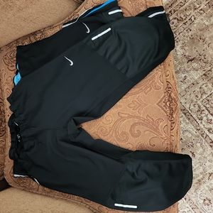 2 Nike Dri-FIT running Capri